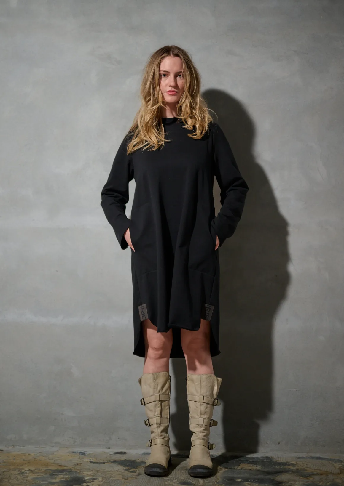 SWEAT KLEID